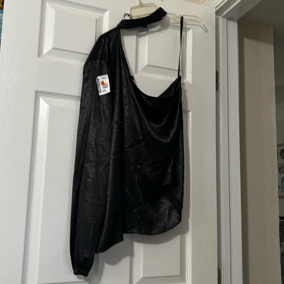 Project Runway Black Blouse NWT - Picture 1 of 7